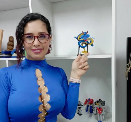 Vivi Becerra