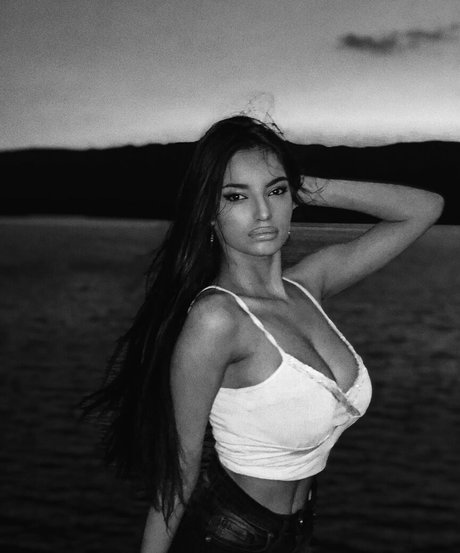 Foto di nudo di fuga di OnlyFans di Kristina Djedovic