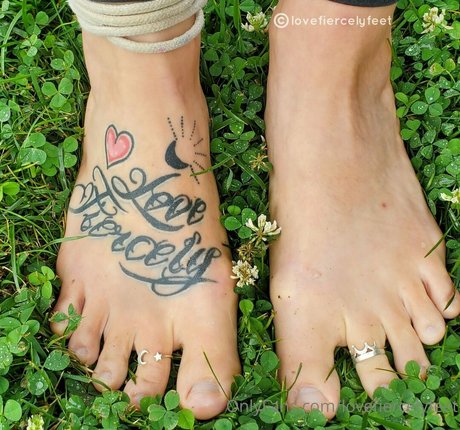 Foto di nudo di fuga di OnlyFans di Lovefiercelyfeet