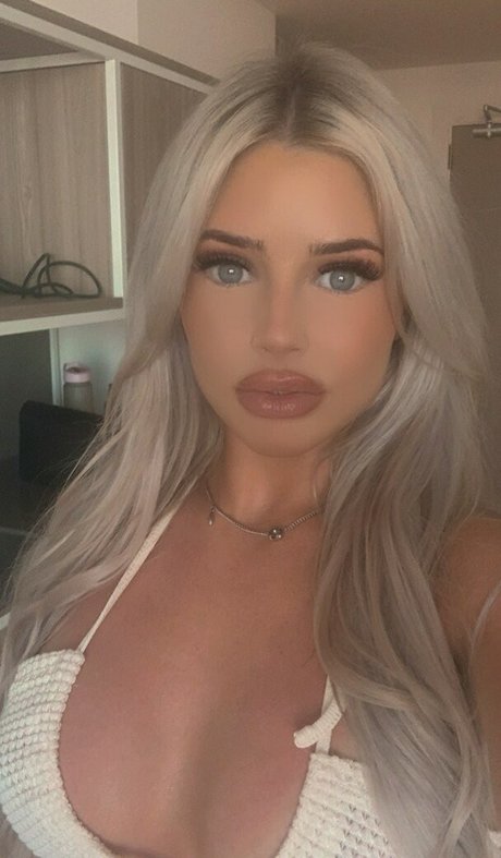 Foto di nudo di fuga di OnlyFans di Caitrhx