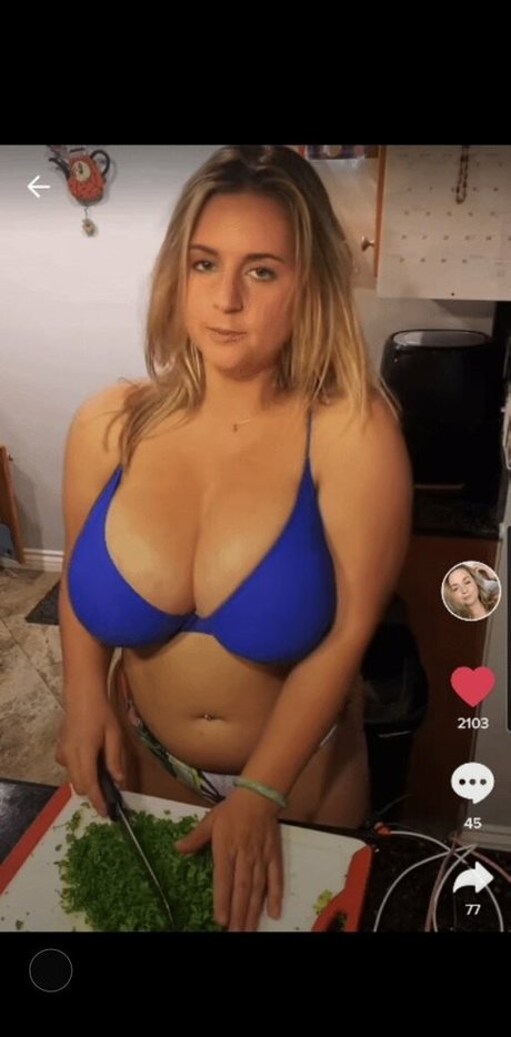 Foto di nudo di fuga di OnlyFans di Jessica Miller