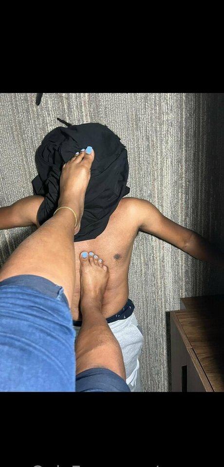 Foto di nudo di fuga di OnlyFans di Vxxenn