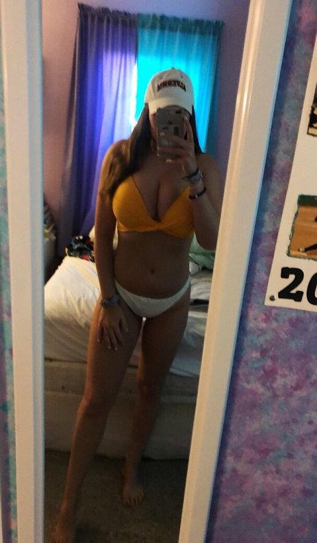 Foto di nudo di fuga di OnlyFans di Hannah V