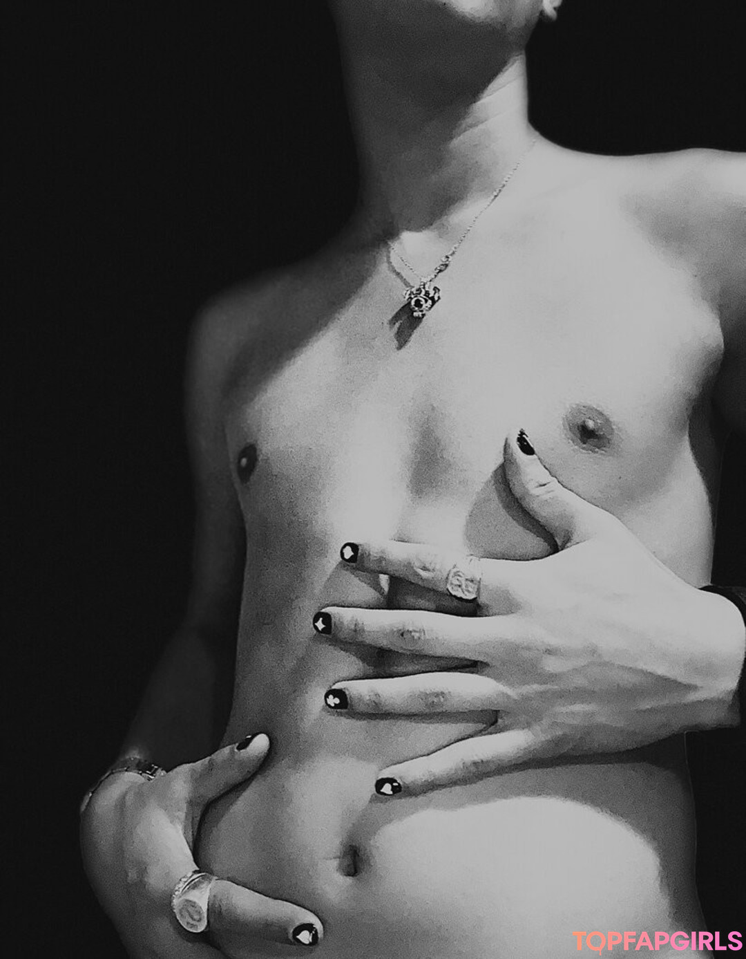 Foto di nudo di fuga di OnlyFans di Xtheromanempire1 #10 Foto di nudo di fuga di OnlyFans di Xtheromanempire1 #10