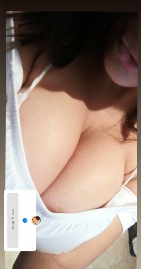 Foto di nudo di fuga di OnlyFans di Alessia Barberio