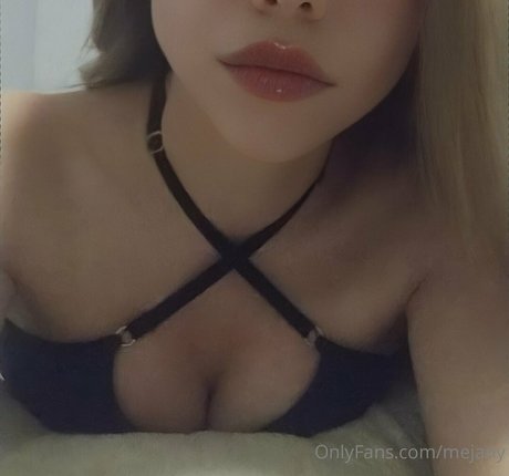 Foto di nudo di fuga di OnlyFans di Mejany