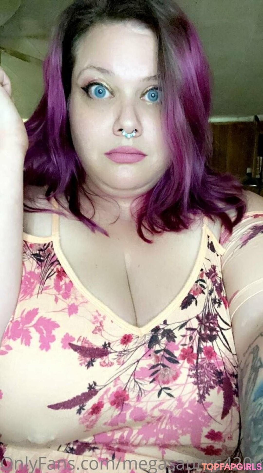 Foto di nudo di fuga di OnlyFans di Megasaurus420xofree #3 Foto di nudo di fuga di OnlyFans di Megasaurus420xofree #3