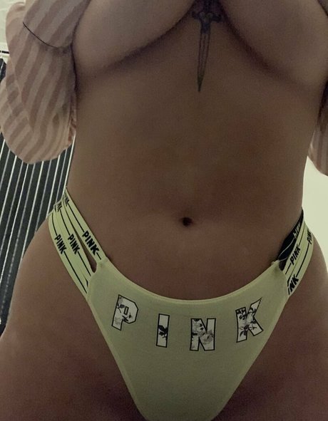 Foto di nudo di fuga di OnlyFans di Racheaelgordon