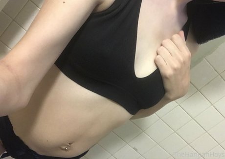 Foto di nudo di fuga di OnlyFans di Xxhannahhaysxx