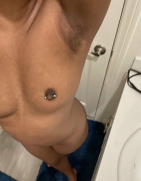 Foto di nudo di fuga di OnlyFans di Nutfornikita