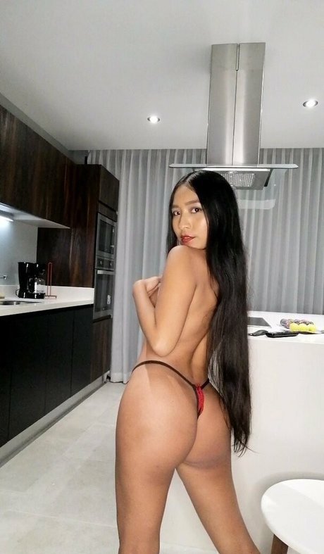 Foto di nudo di fuga di OnlyFans di Pocahontaslittle