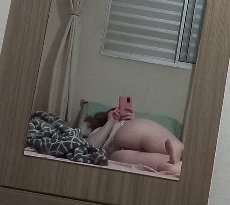 Foto di nudo di fuga di OnlyFans di Kirara