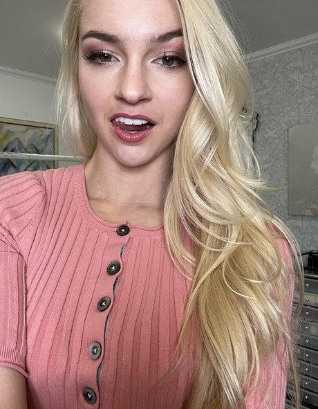 Foto di nudo di fuga di OnlyFans di Mandy Marx