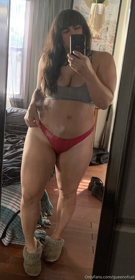 Foto di nudo di fuga di OnlyFans di Queenofcali