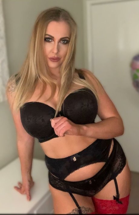 Lucy Tease