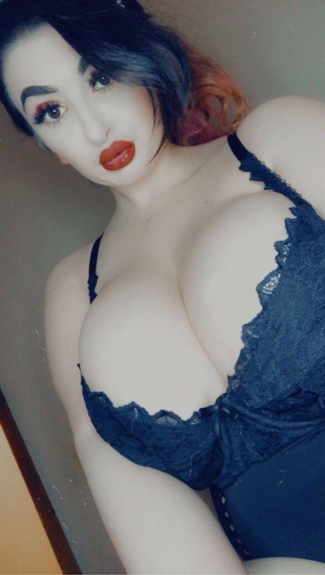Foto di nudo di fuga di OnlyFans di Milkywilky