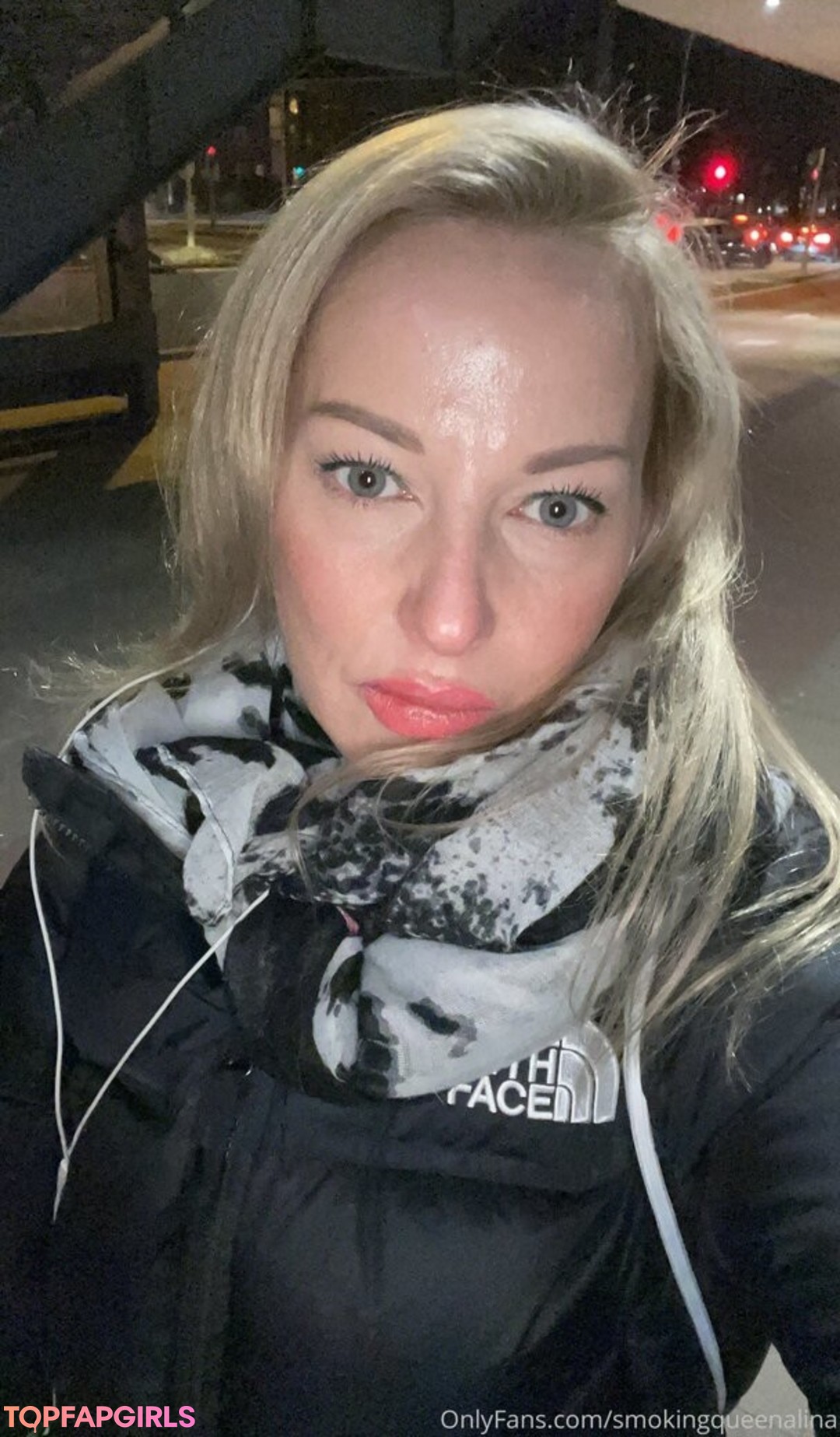 Foto di nudo di fuga di OnlyFans di Smokingqueenalina #1 Foto di nudo di fuga di OnlyFans di Smokingqueenalina #1