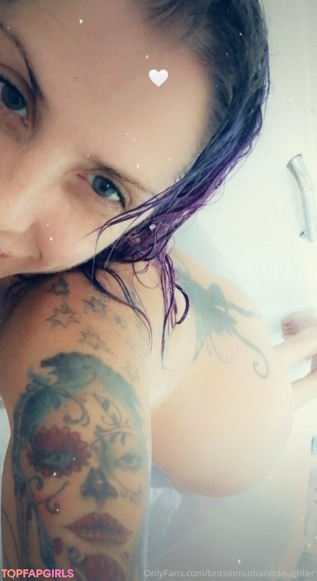 Foto di nudo di fuga di OnlyFans di Britishmumanddaughter #54 Foto di nudo di fuga di OnlyFans di Britishmumanddaughter #54