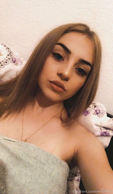 Foto di nudo di fuga di OnlyFans di Veronikait
