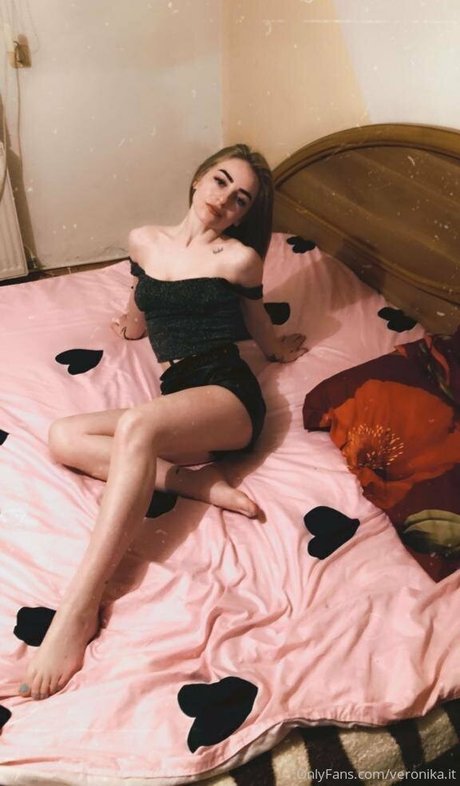 Foto di nudo di fuga di OnlyFans di Veronikait