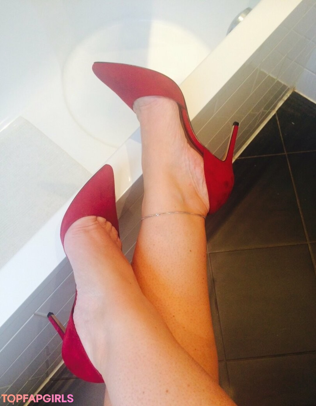 Foto di nudo di fuga di OnlyFans di Dutchcurvesinheels #41 Foto di nudo di fuga di OnlyFans di Dutchcurvesinheels #41