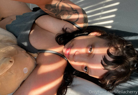 Foto di nudo di fuga di OnlyFans di Leilacherry