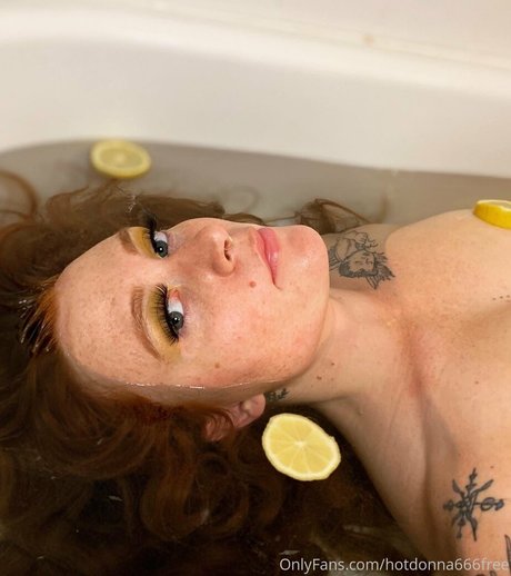 Foto di nudo di fuga di OnlyFans di Hotdonna666free