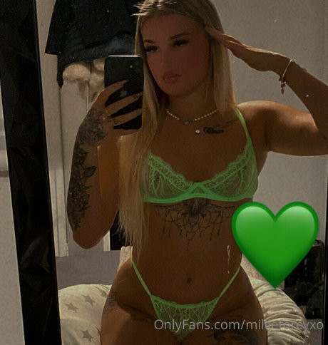 Foto di nudo di fuga di OnlyFans di Millieforeyxo