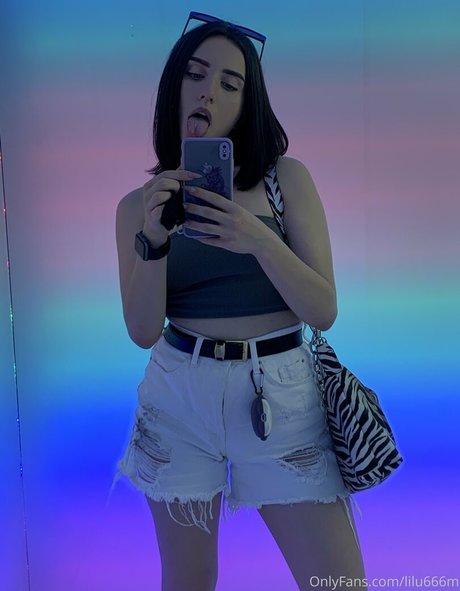 Foto di nudo di fuga di OnlyFans di Lilu666m