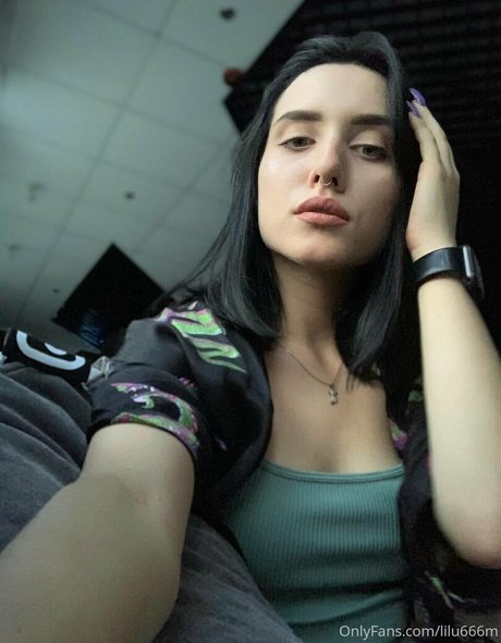 Foto di nudo di fuga di OnlyFans di Lilu666m