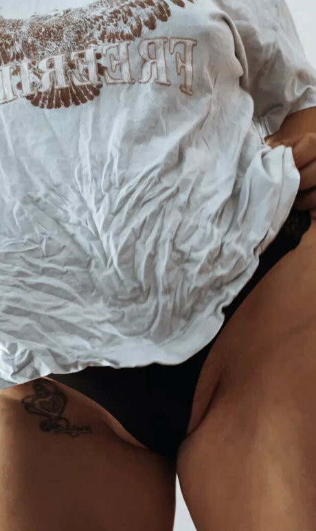 Foto di nudo di fuga di OnlyFans di Milalulu