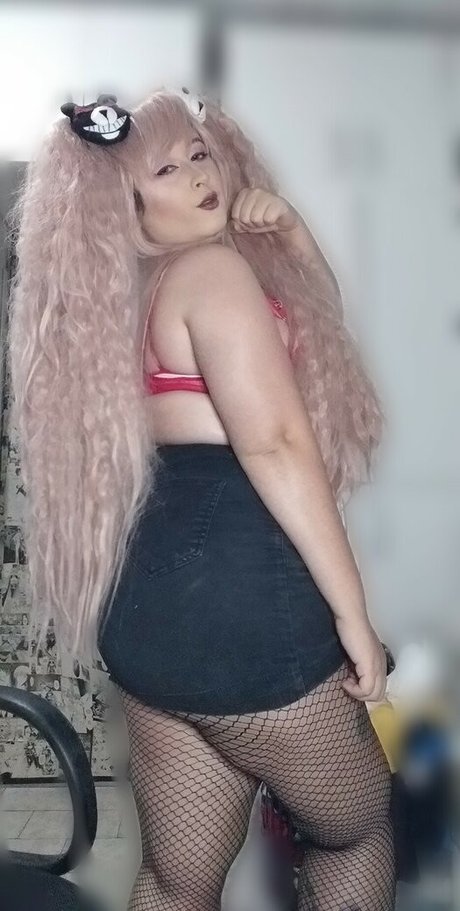 Foto di nudo di fuga di OnlyFans di Sassnessie