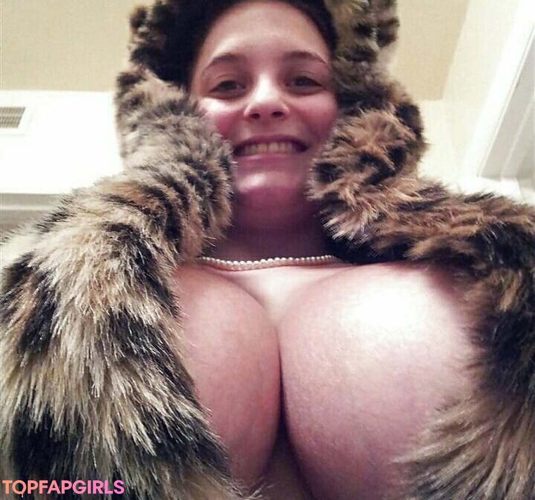 Foto di nudo di fuga di OnlyFans di Avery Harwood #255 Foto di nudo di fuga di OnlyFans di Avery Harwood #255