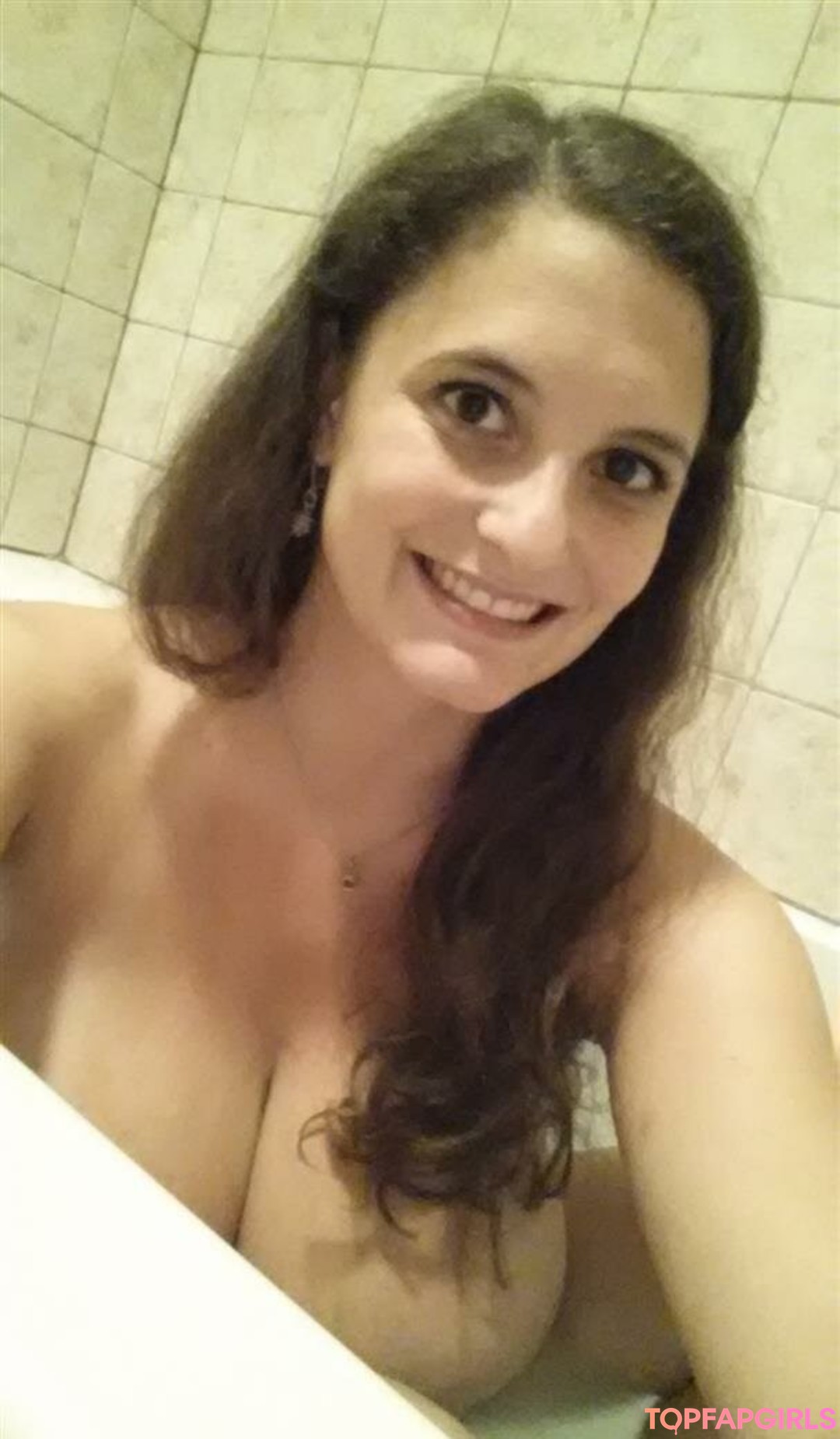 Foto di nudo di fuga di OnlyFans di Avery Harwood #62 Foto di nudo di fuga di OnlyFans di Avery Harwood #62