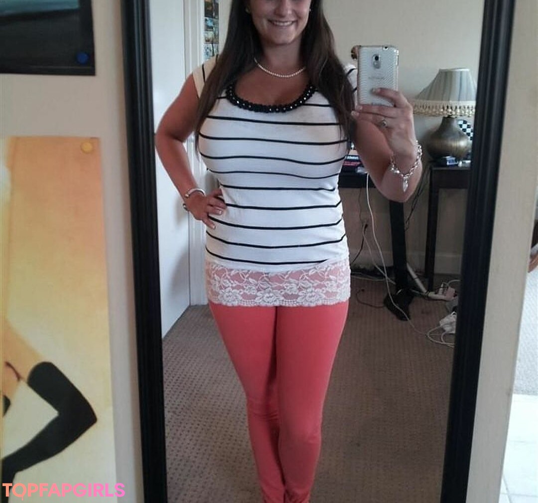 Foto di nudo di fuga di OnlyFans di Avery Harwood #94 Foto di nudo di fuga di OnlyFans di Avery Harwood #94