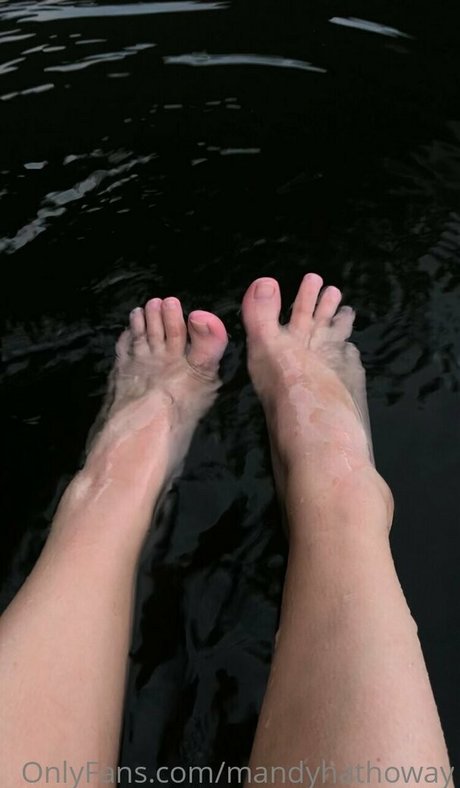 Foto di nudo di fuga di OnlyFans di Mandyhathoway