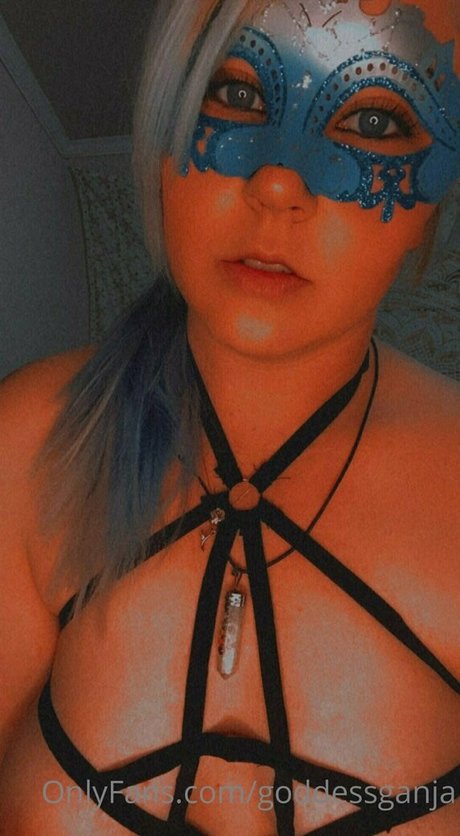 Foto di nudo di fuga di OnlyFans di Goddessganja
