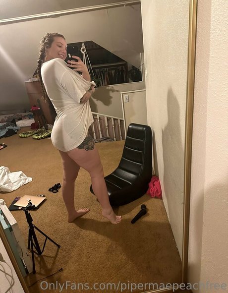 Foto di nudo di fuga di OnlyFans di Pipermaepeachfree