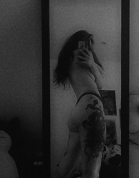 Foto di nudo di fuga di OnlyFans di Saykou8