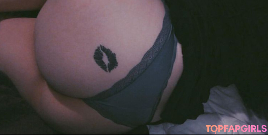 Foto di nudo di fuga di OnlyFans di Emaliehall #10 Foto di nudo di fuga di OnlyFans di Emaliehall #10