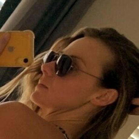 Foto di nudo di fuga di OnlyFans di Kellygee
