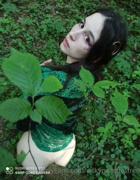 Vickypeachesfree