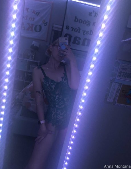 Foto di nudo di fuga di OnlyFans di Anna1001
