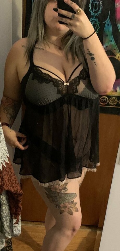 Foto di nudo di fuga di OnlyFans di Hazeybliss